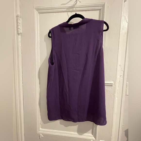 NY & Company Purple Sleeveless Top - Picture 2 of 3